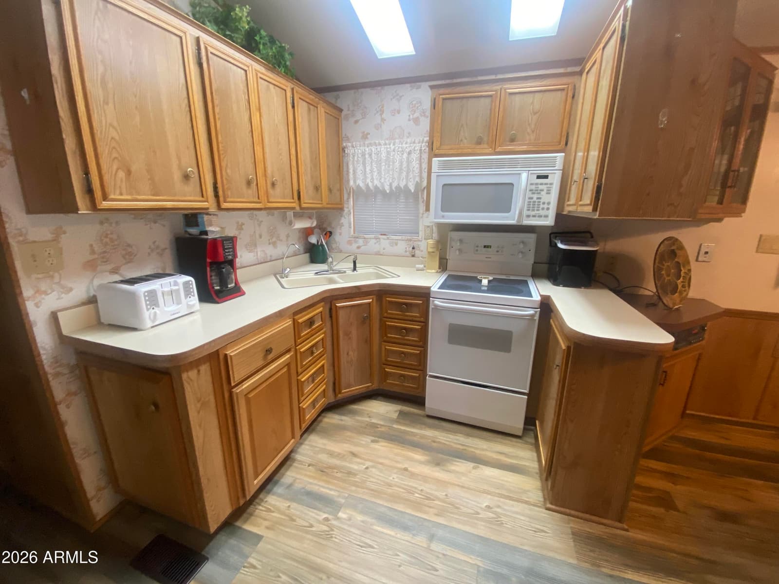 1495 W Pawnee Avenue, Apache Junction, AZ 85119 — photo 12 of 47