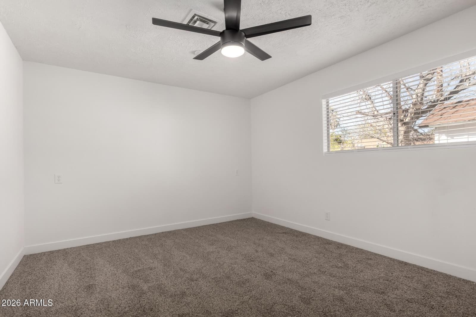 526 S OXBOW Drive, Wickenburg, AZ 85390 — photo 25 of 35
