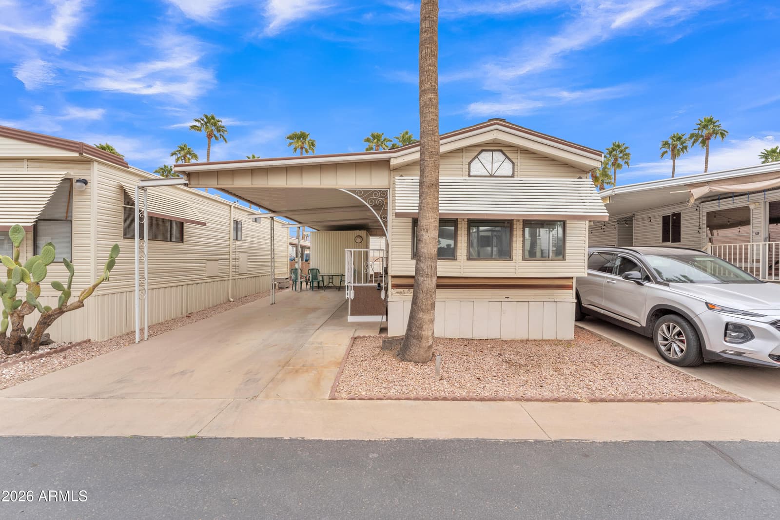 1152 S SIOUX Drive, Apache Junction, AZ 85119