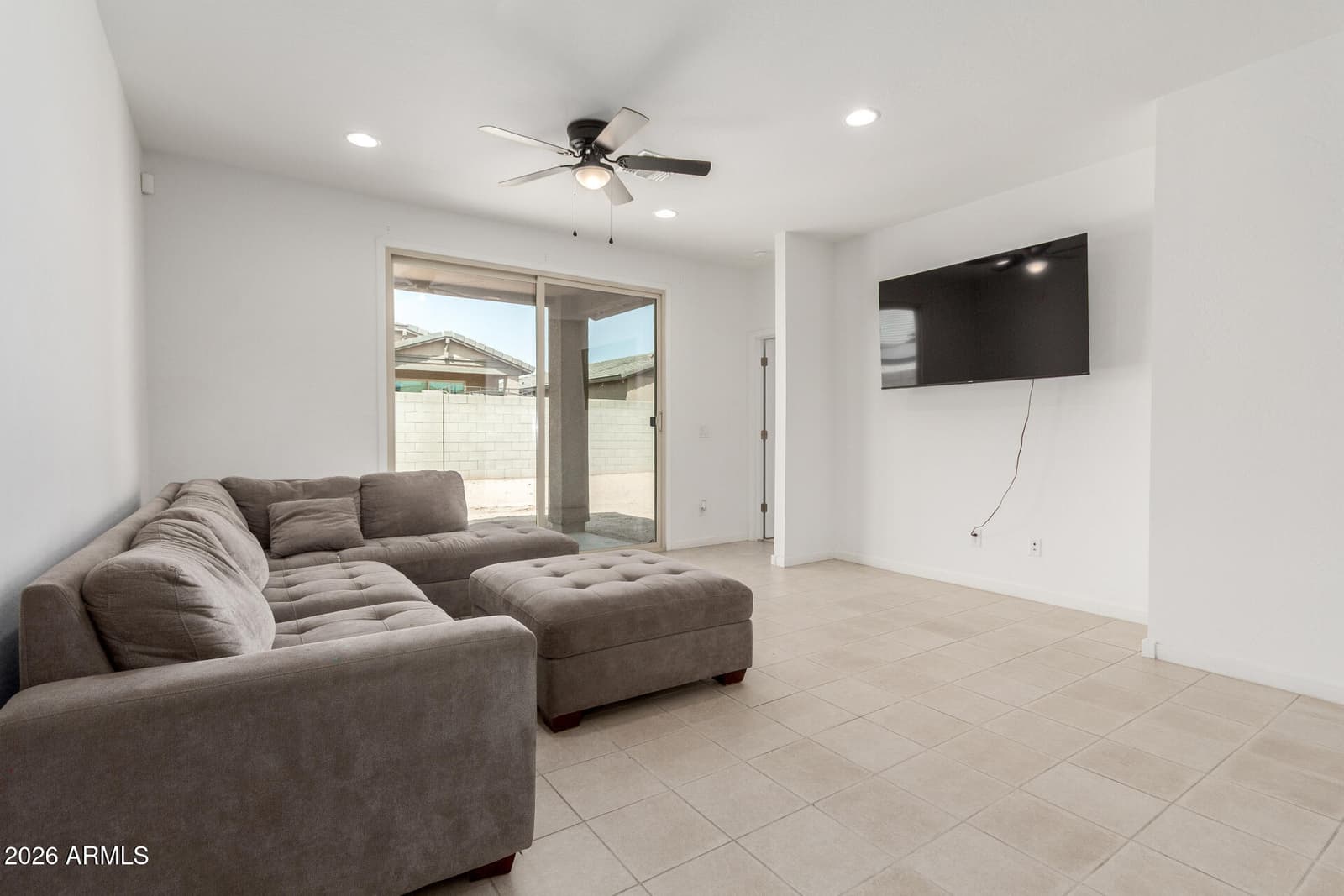 10734 W Bloch Road, Tolleson, AZ 85353 — photo 4 of 20