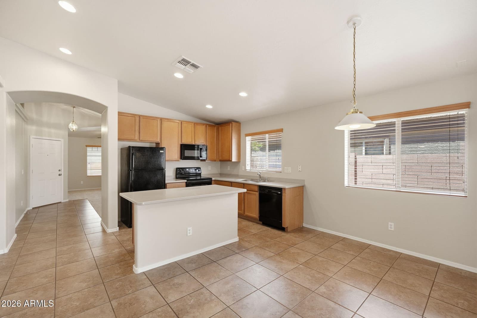 3938 N CREOSOTE Court, Casa Grande, AZ 85122 — photo 4 of 21