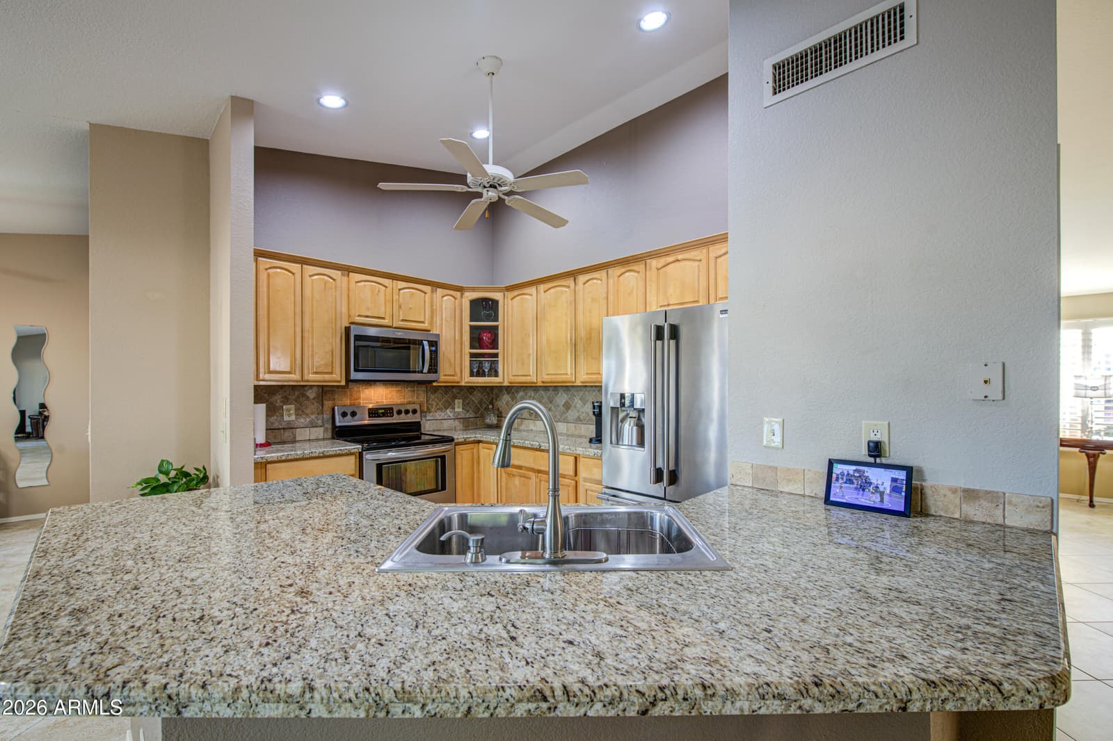25225 S Flame Tree Drive, Sun Lakes, AZ 85248 — photo 13 of 38