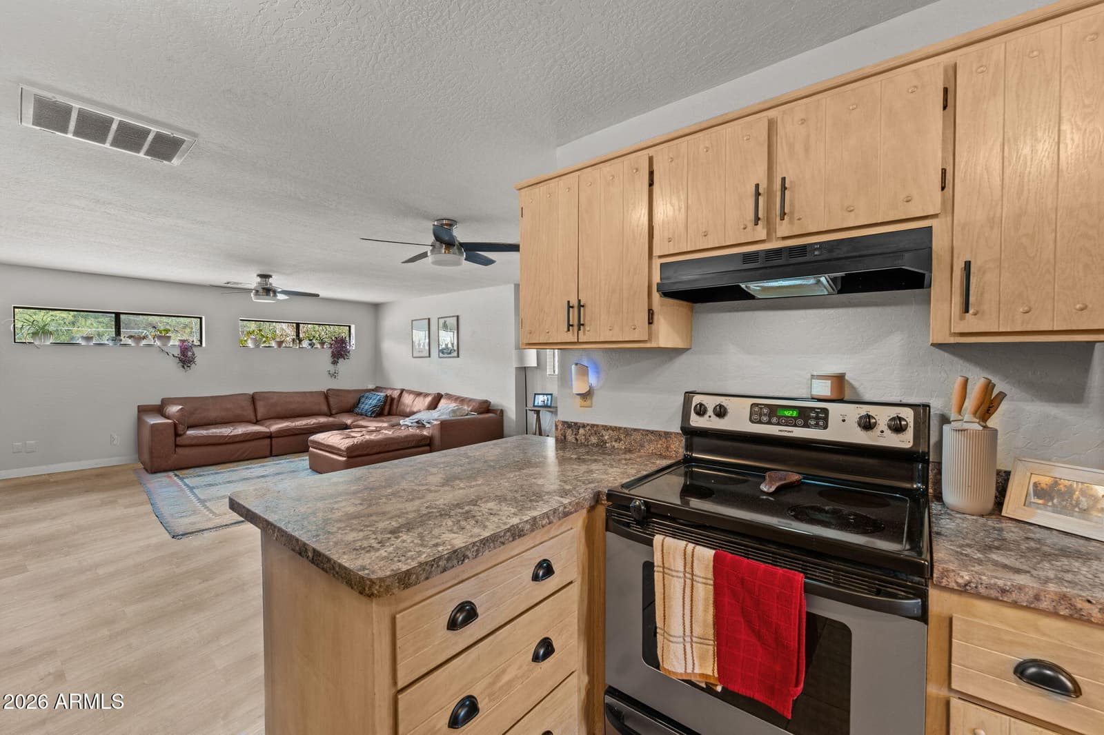 601 Whipple Court, Wickenburg, AZ 85390 — photo 16 of 30