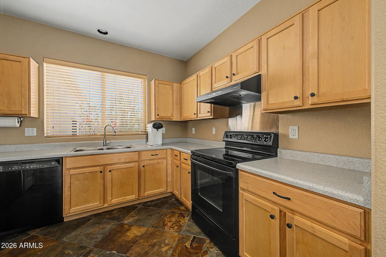 10439 E Second Water Trail, Gold Canyon, AZ 85118 — photo 10 of 26