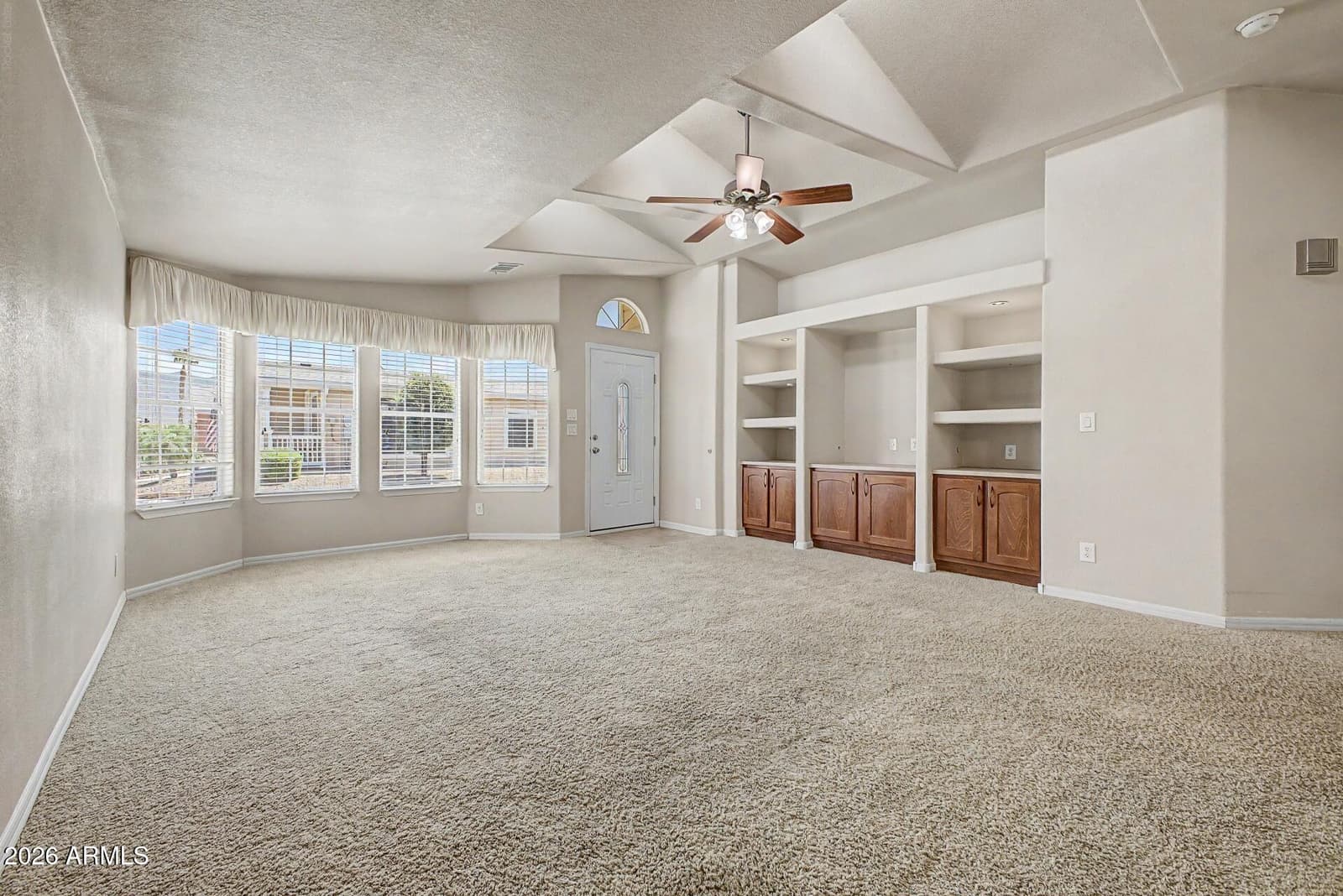 3301 S GOLDFIELD Road 4045, Apache Junction, AZ 85119