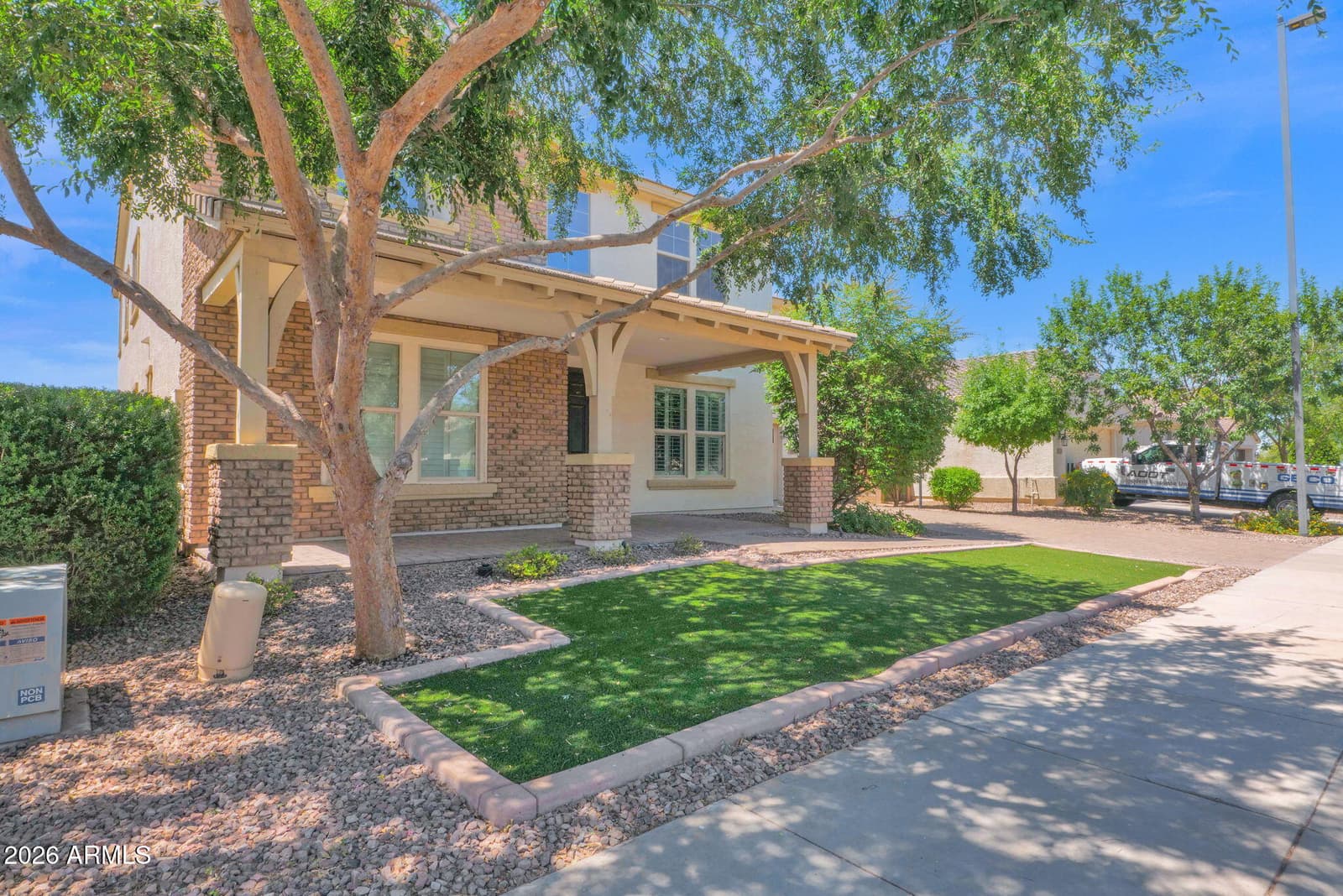 3647 E Blue Spruce Lane, Gilbert, AZ 85298 — photo 3 of 47