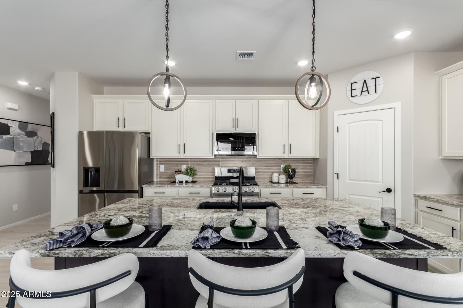 24409 W Duane Lane, Wittmann, AZ 85361 — photo 4 of 21