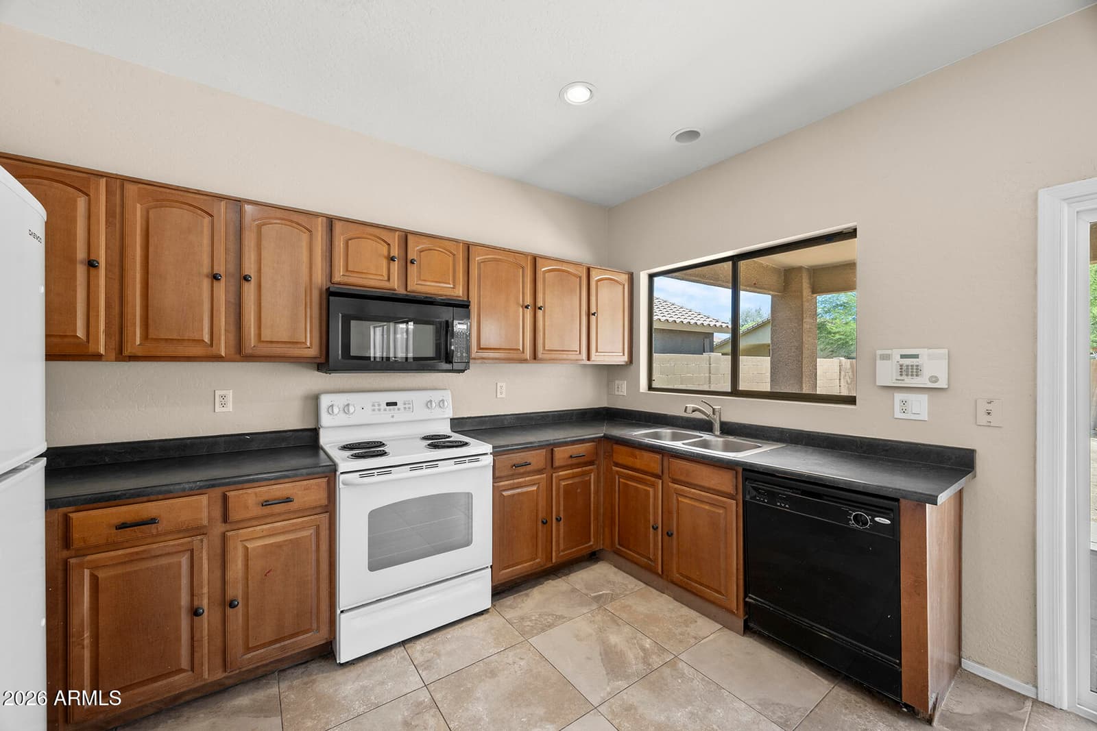 6917 S 50th Glen, Laveen, AZ 85339 — photo 13 of 43