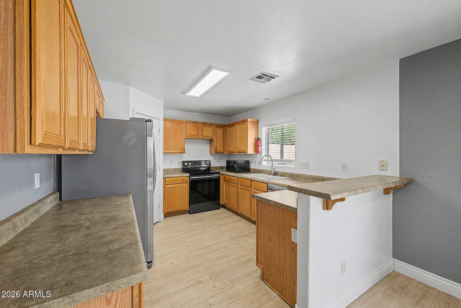 12437 W Aster Drive, El Mirage, AZ 85335 — photo 10 of 47