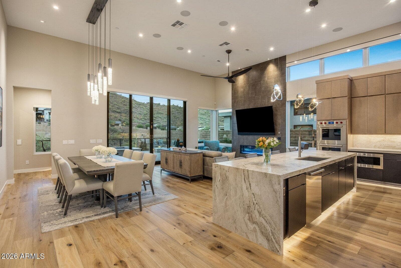 14166 E HIGHLAND Avenue, Fountain Hills, AZ 85268