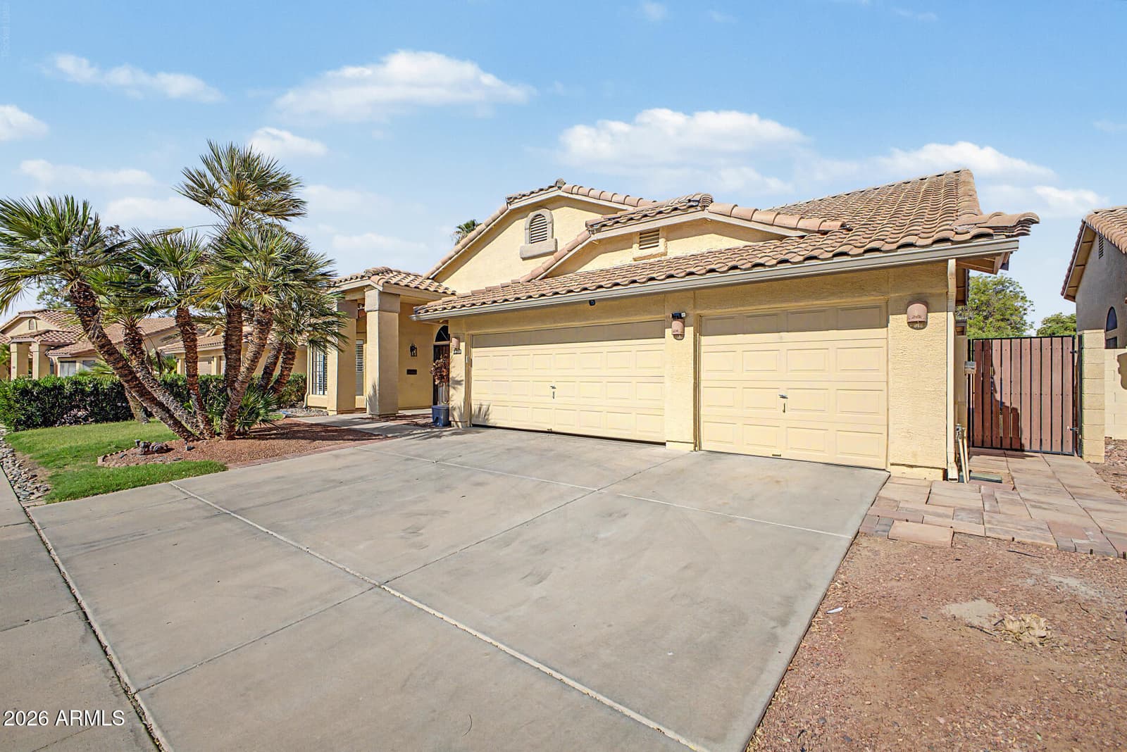 10910 W Ashbrook Place, Avondale, AZ 85392 — photo 3 of 35