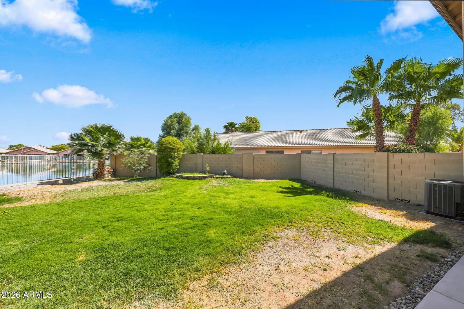 10828 W Monte Vista Road, Avondale, AZ 85392 — photo 9 of 40