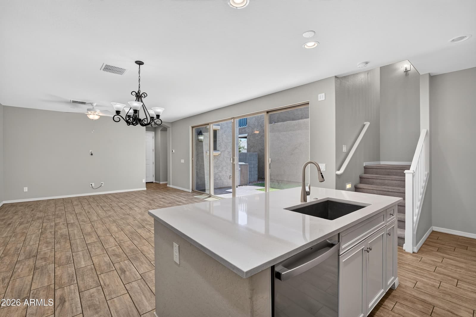 2498 S Betty Street, Gilbert, AZ 85295 — photo 15 of 40