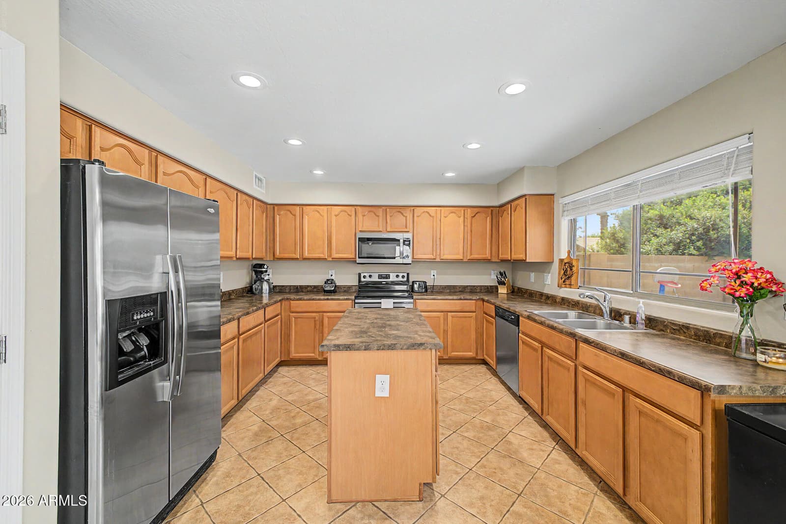 2551 W Sunset Way, San Tan Valley, AZ 85144 — photo 16 of 38