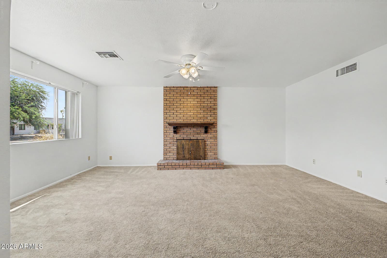 622 E Grace Drive, Tempe, AZ 85288 — photo 5 of 22