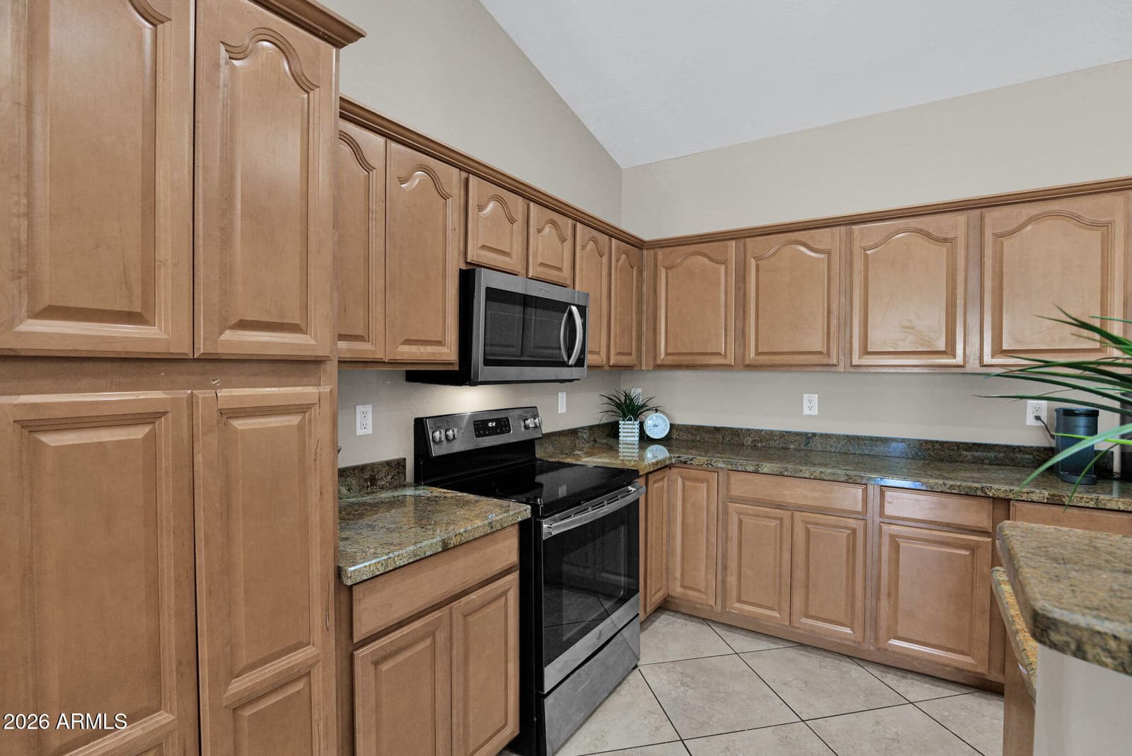 3570 E Coconino Way, Gilbert, AZ 85298 — photo 8 of 39