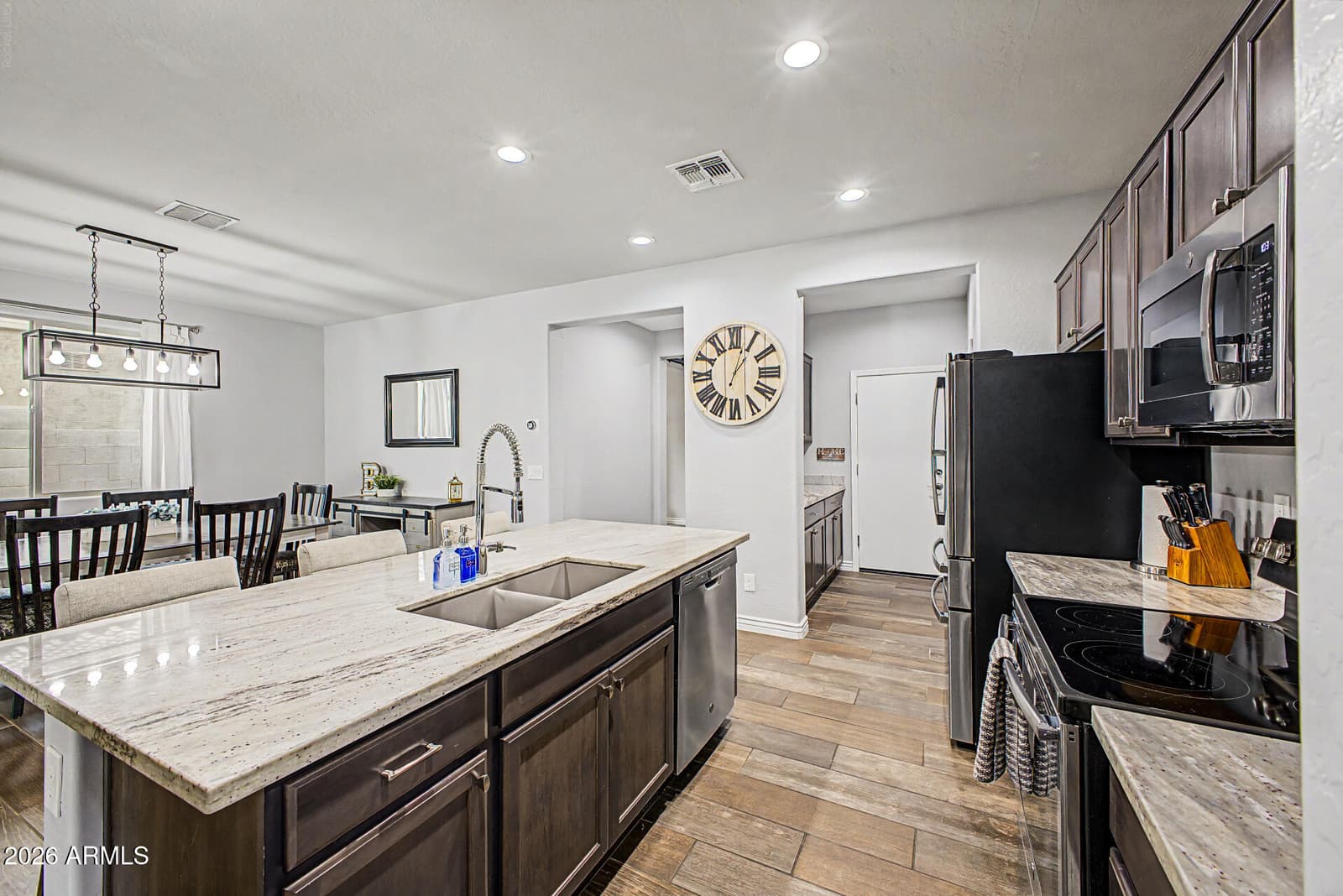 4365 W Pelotazo Way, San Tan Valley, AZ 85144 — photo 16 of 42