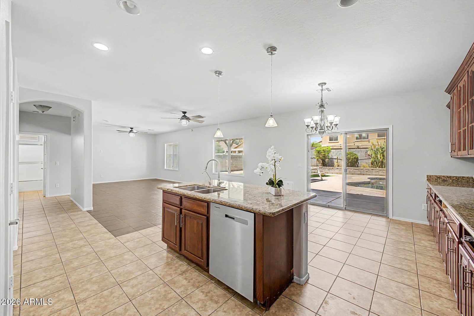 7038 W Beverly Road W, Laveen, AZ 85339 — photo 7 of 43