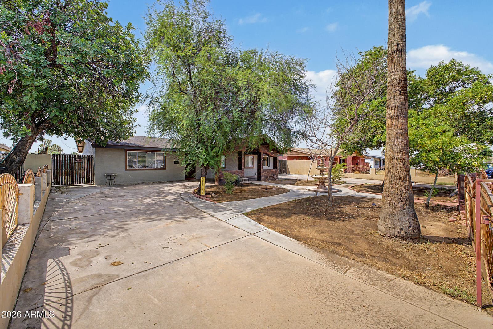 6241 W Highland Avenue, Phoenix, AZ 85033 — photo 17 of 27