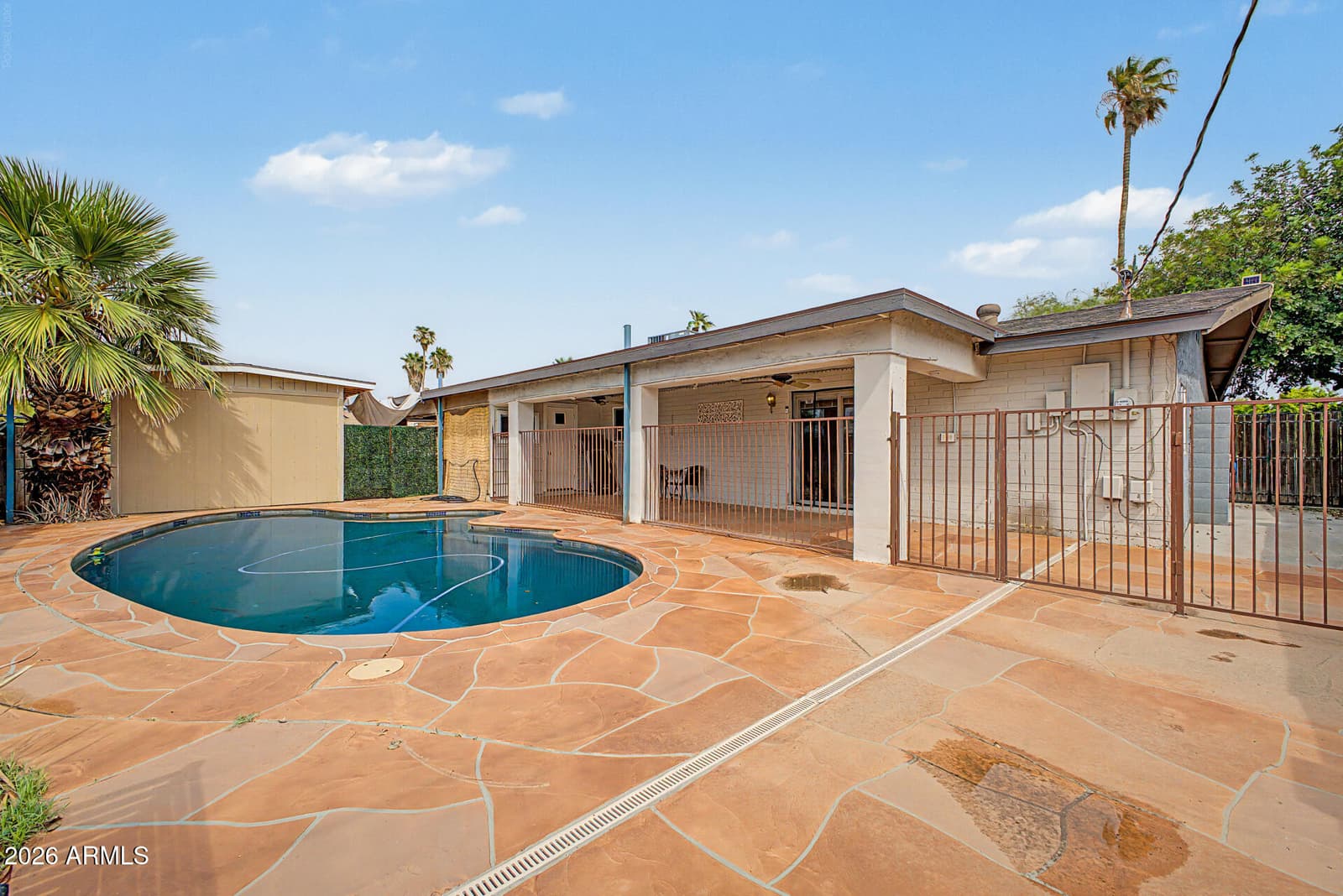 6241 W Highland Avenue, Phoenix, AZ 85033 — photo 9 of 27