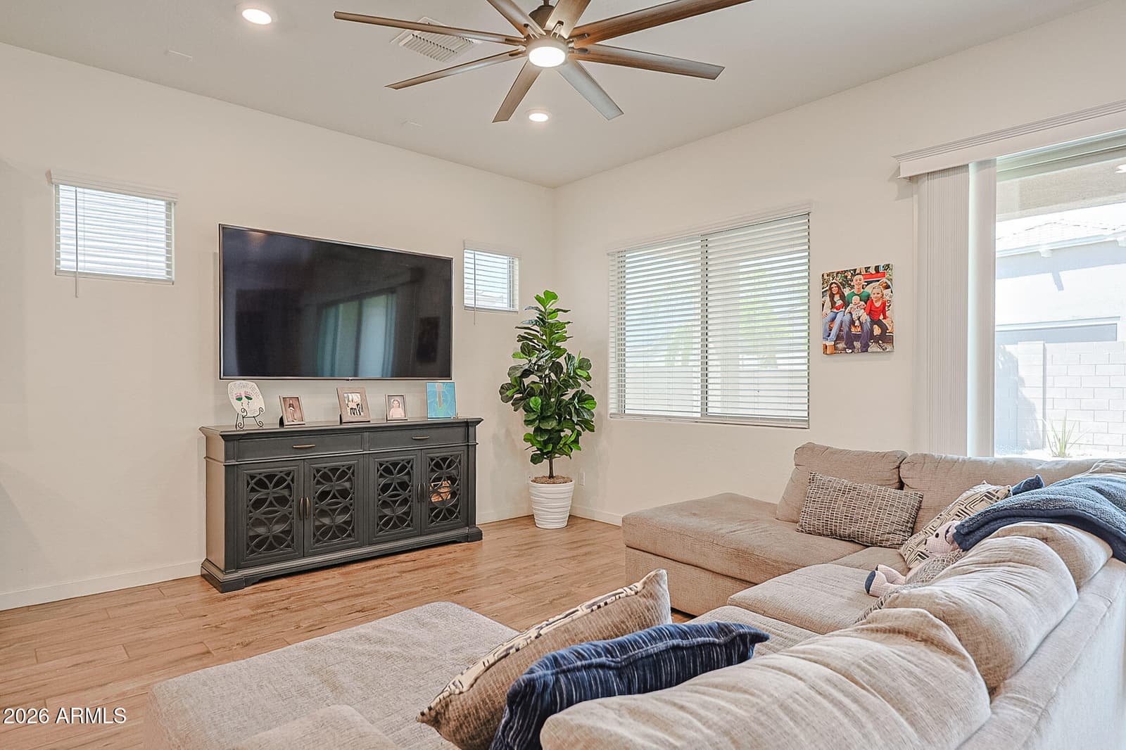23942 N 166th Lane, Surprise, AZ 85387 — photo 10 of 31