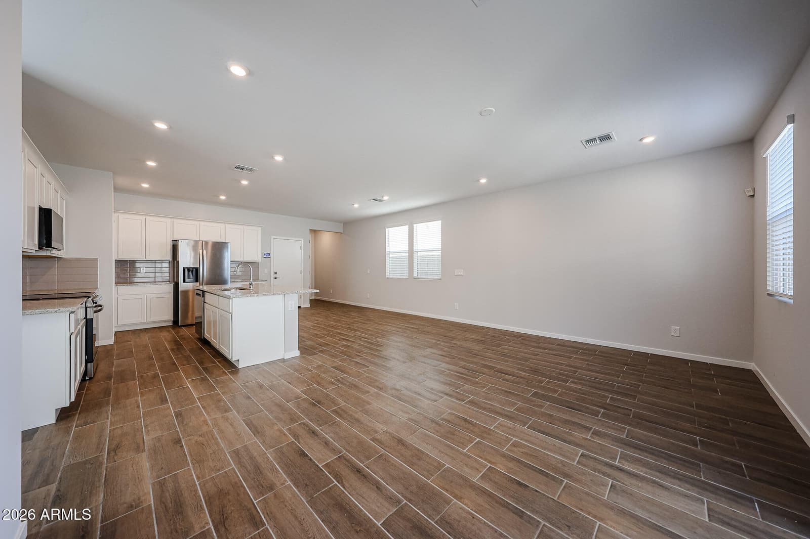 17372 W Villa Hermosa Lane, Surprise, AZ 85387 — photo 4 of 47