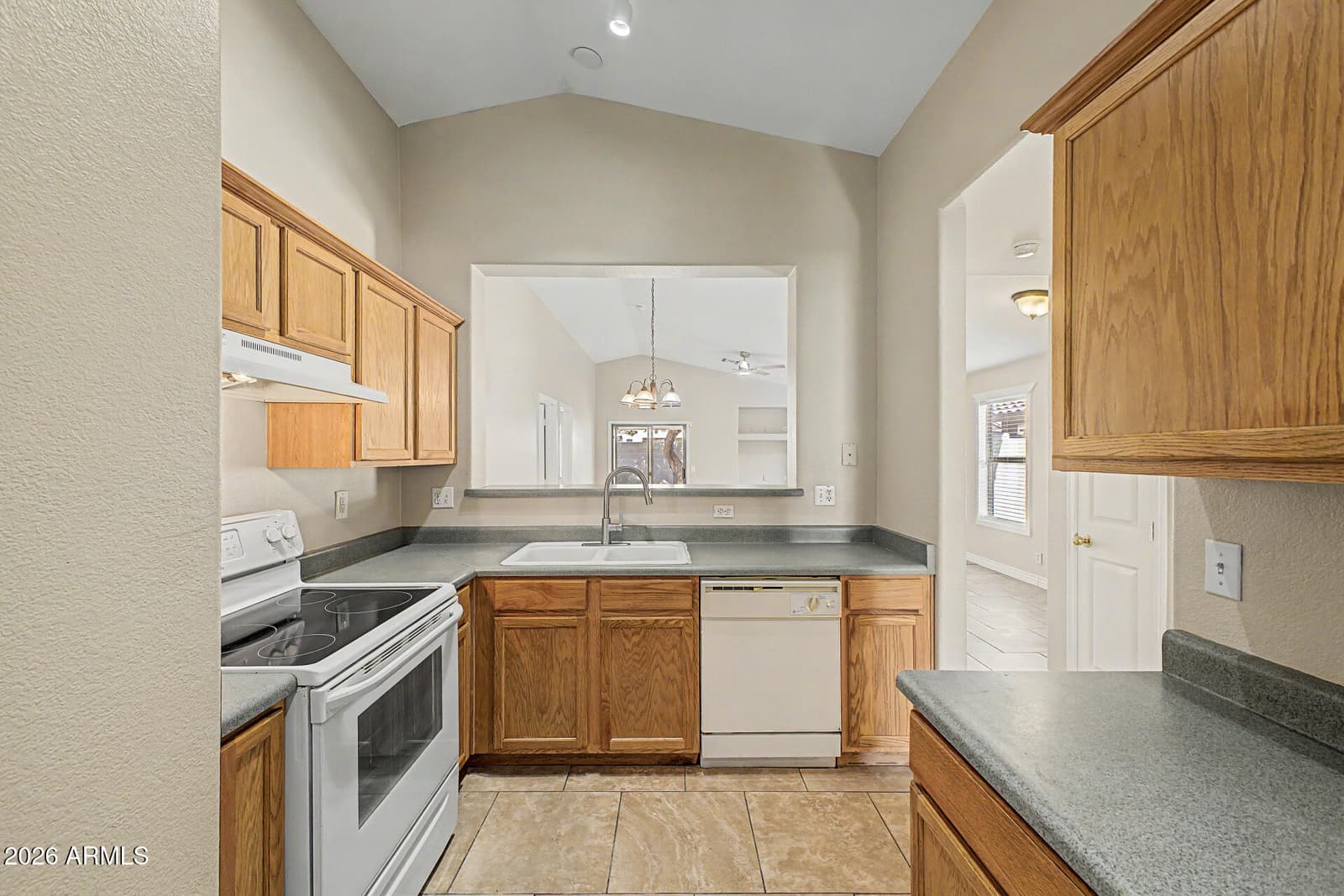 2721 S Keene, Mesa, AZ 85209 — photo 11 of 88