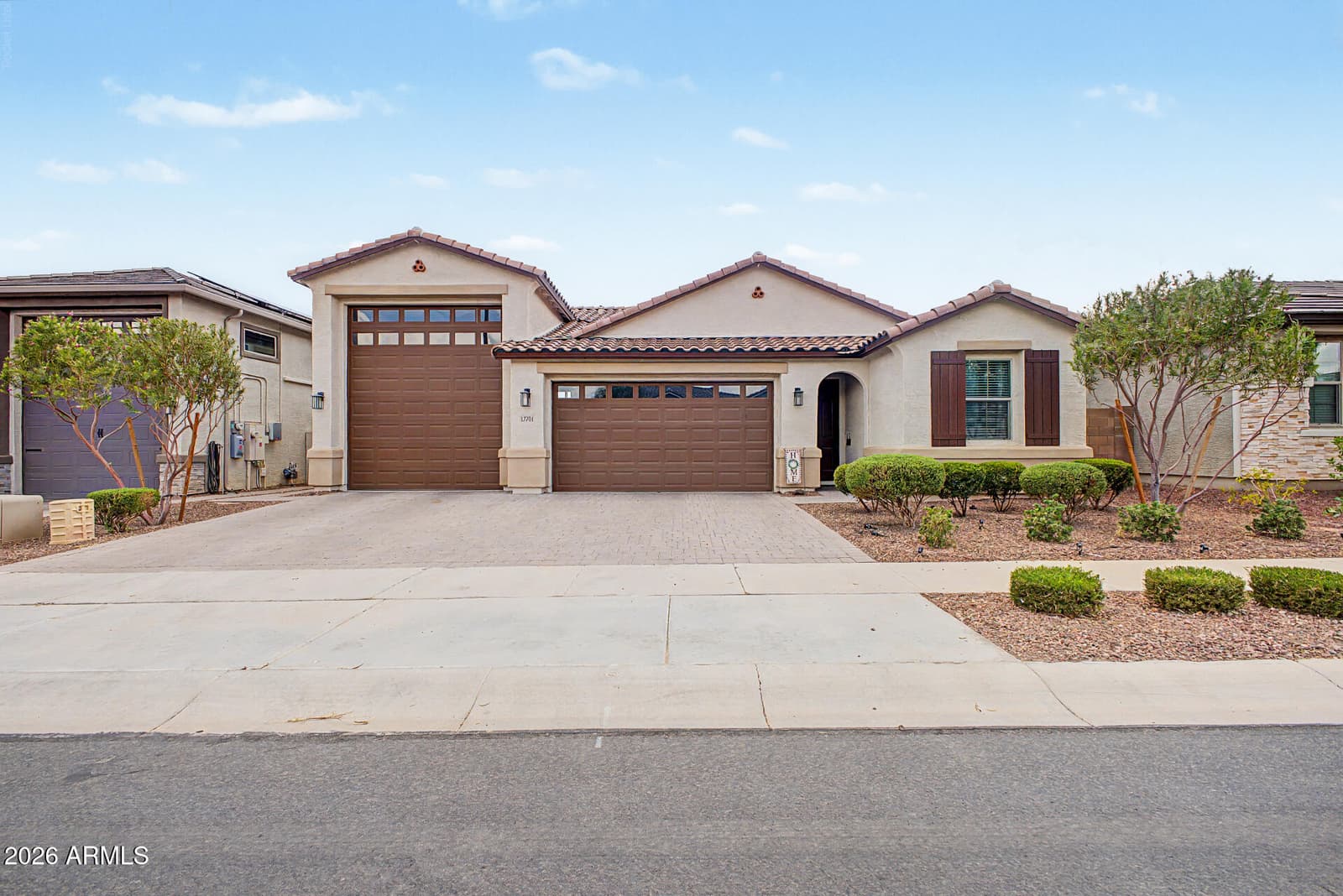 17701 W STRAIGHT ARROW Lane, Surprise, AZ 85387