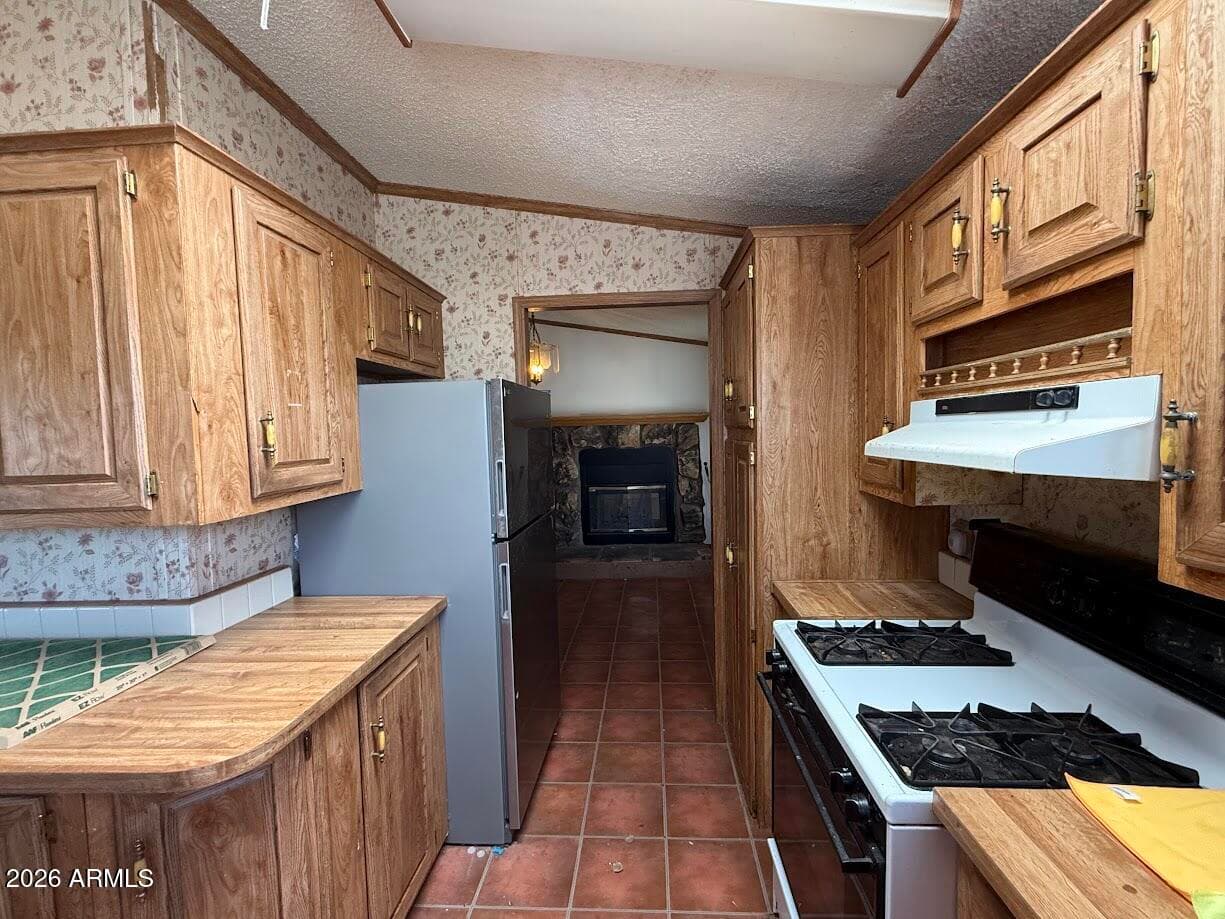 637 S Arnold Way, Coolidge, AZ 85128 — photo 9 of 48