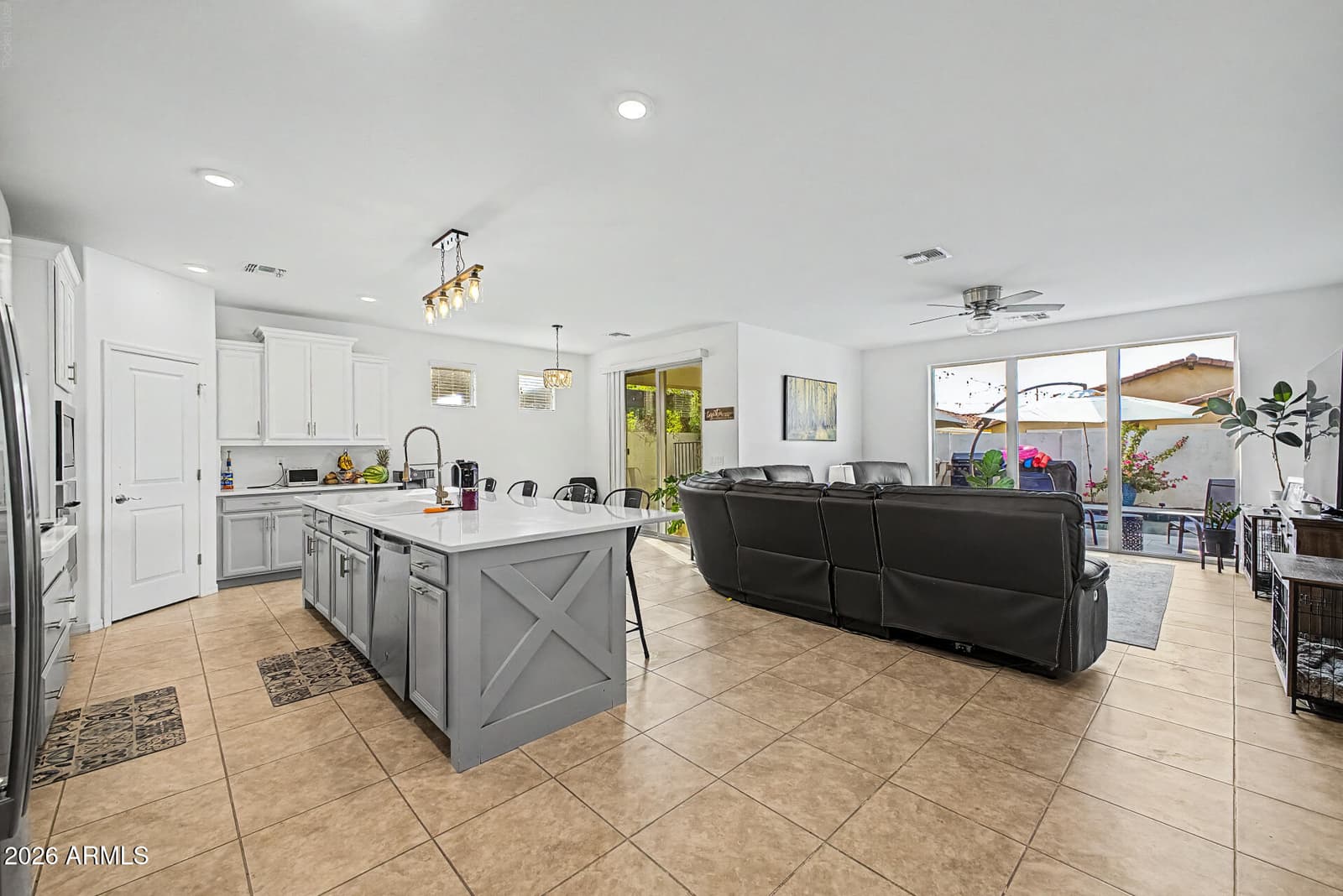 10218 E Wavelength Avenue, Mesa, AZ 85212 — photo 3 of 36