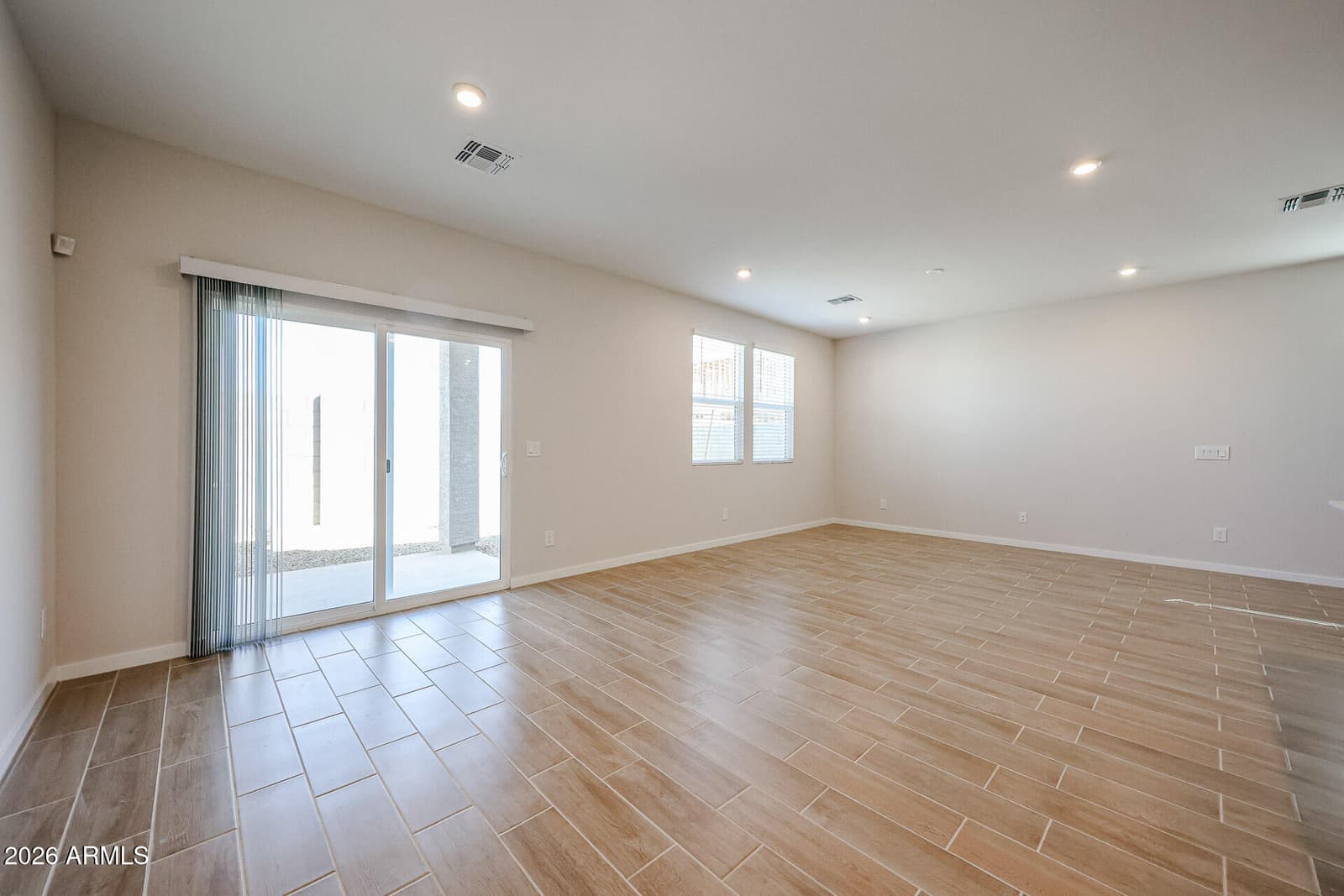 17368 W Villa Hermosa Lane, Surprise, AZ 85387 — photo 10 of 31