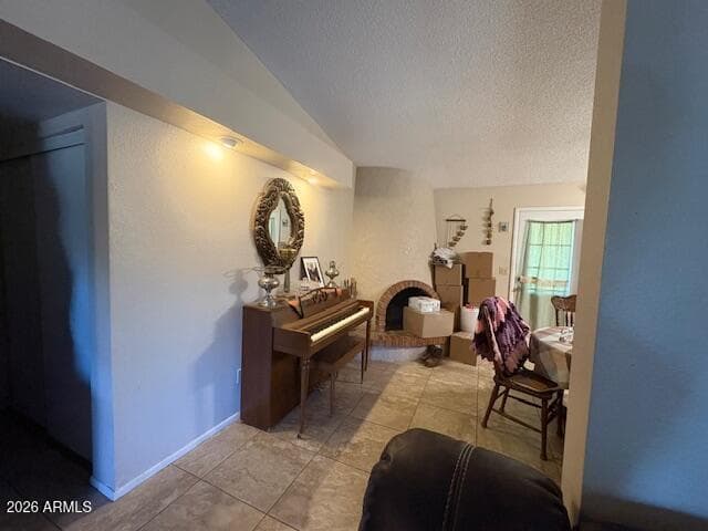 6826 W Canterbury Drive, Peoria, AZ 85345 — photo 5 of 33