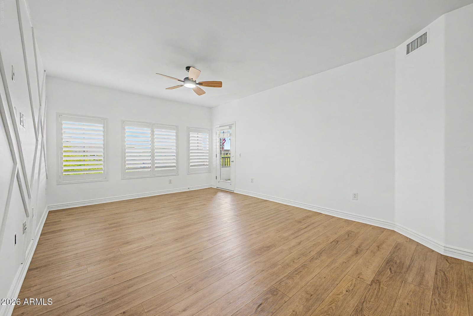 5450 E Deer Valley Drive 3010, Phoenix, AZ 85054 — photo 8 of 60