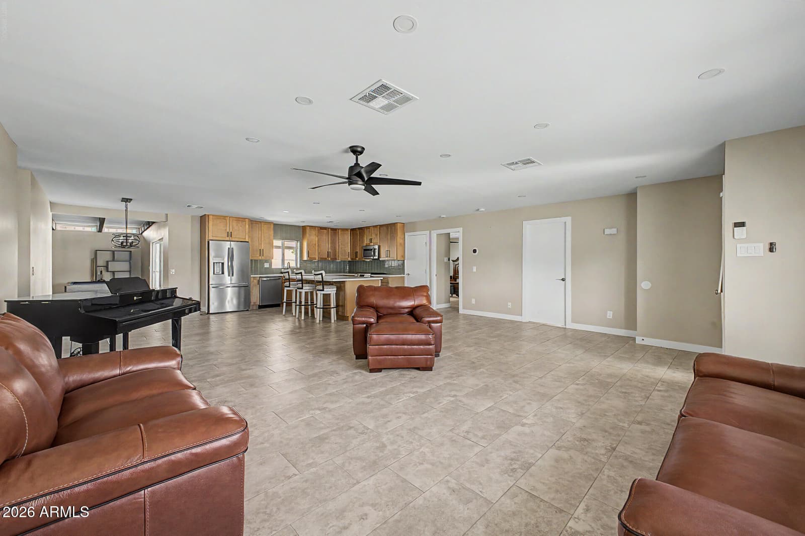 5111 W Greenway Road, Glendale, AZ 85306 — photo 6 of 29