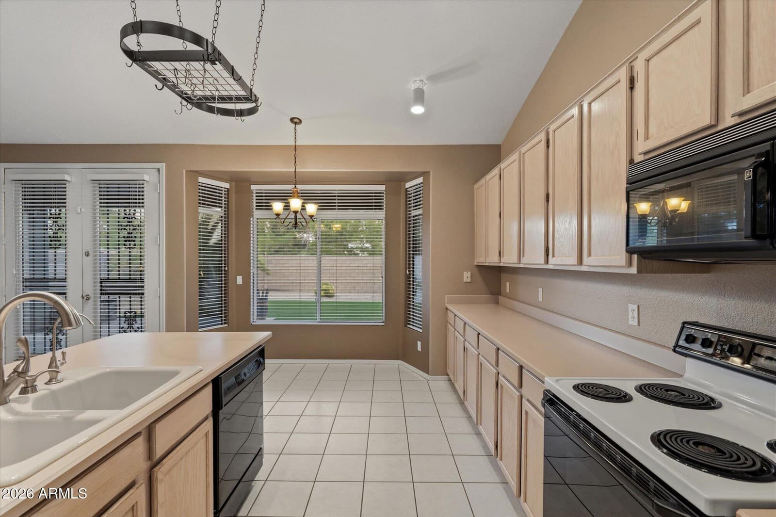22407 N 71st Lane, Glendale, AZ 85310 — photo 14 of 35