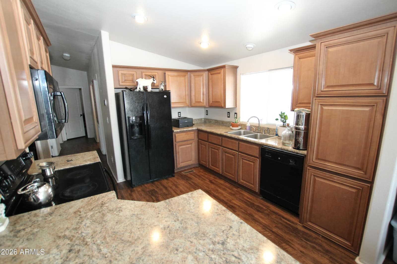 2120 E Bluefield Avenue 136, Phoenix, AZ 85022 — photo 4 of 32