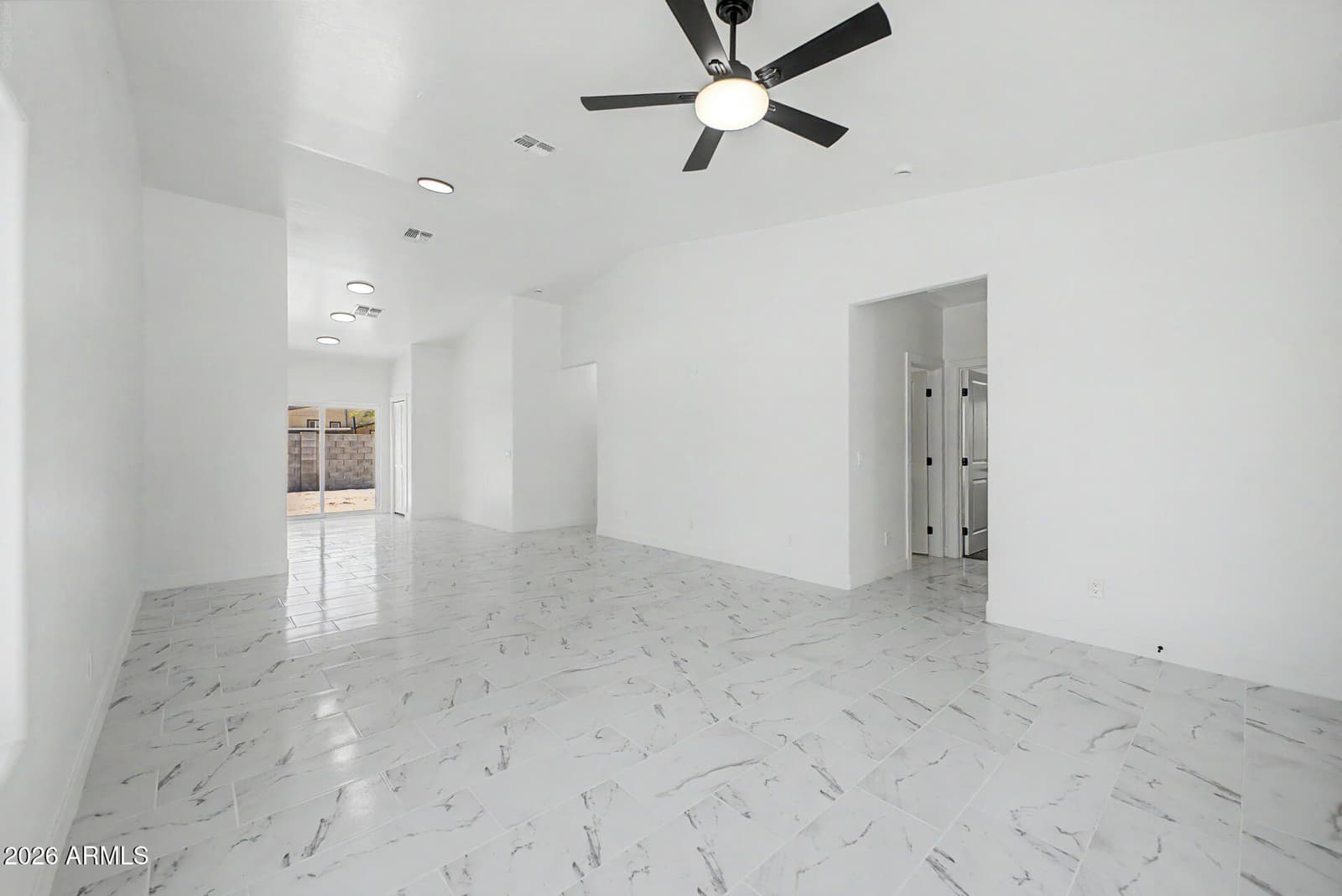 3235 W Vaquero Drive, Eloy, AZ 85131 — photo 8 of 28
