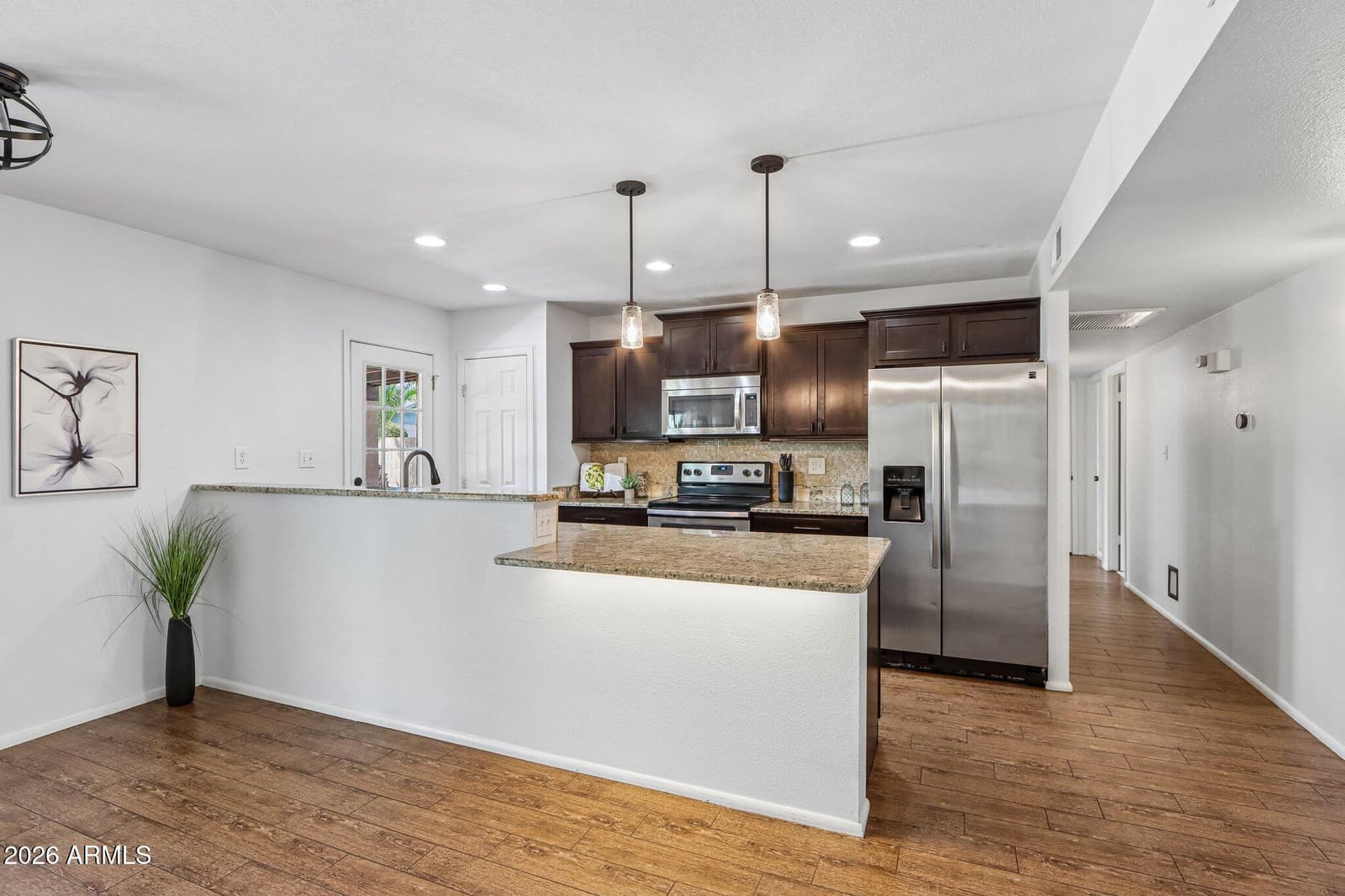 5502 S Hazelton Lane, Tempe, AZ 85283 — photo 11 of 34