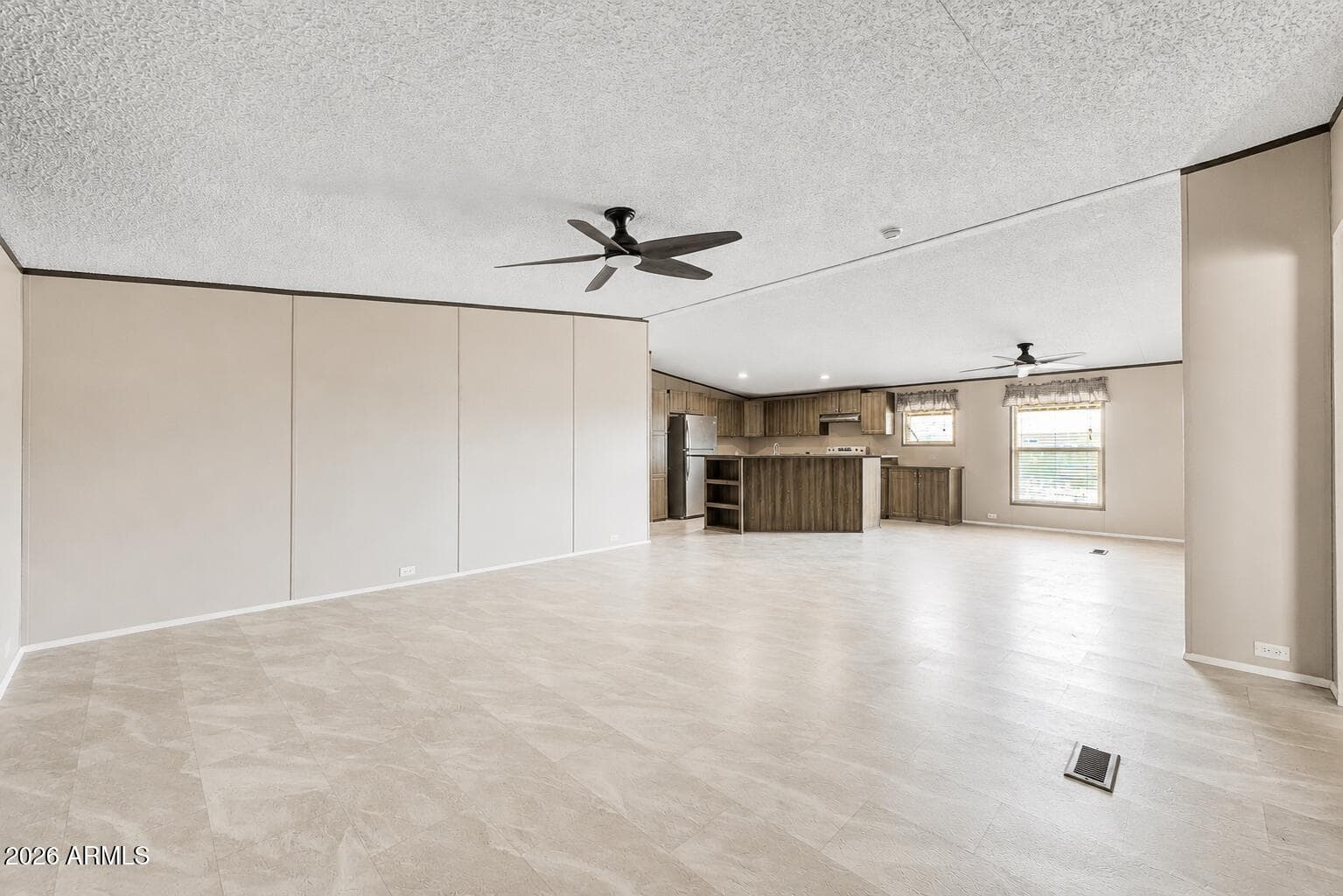 28805 N 213th Avenue, Wittmann, AZ 85361 — photo 5 of 19
