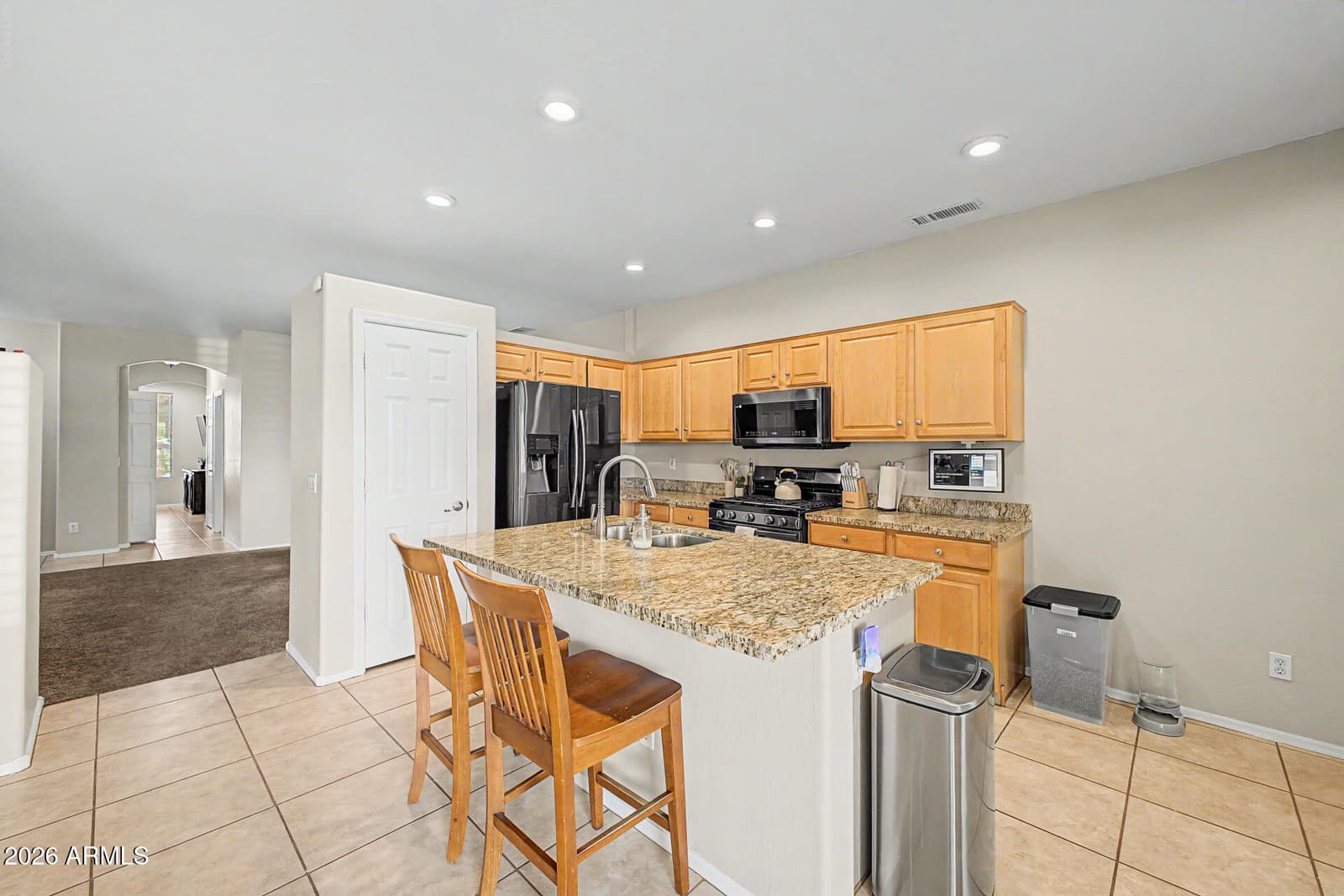 1820 S 84th Drive, Tolleson, AZ 85353 — photo 10 of 31