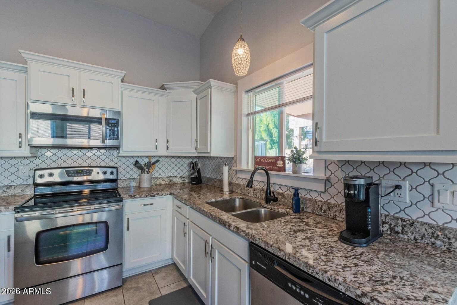 23658 N 36th Drive, Glendale, AZ 85310 — photo 4 of 21