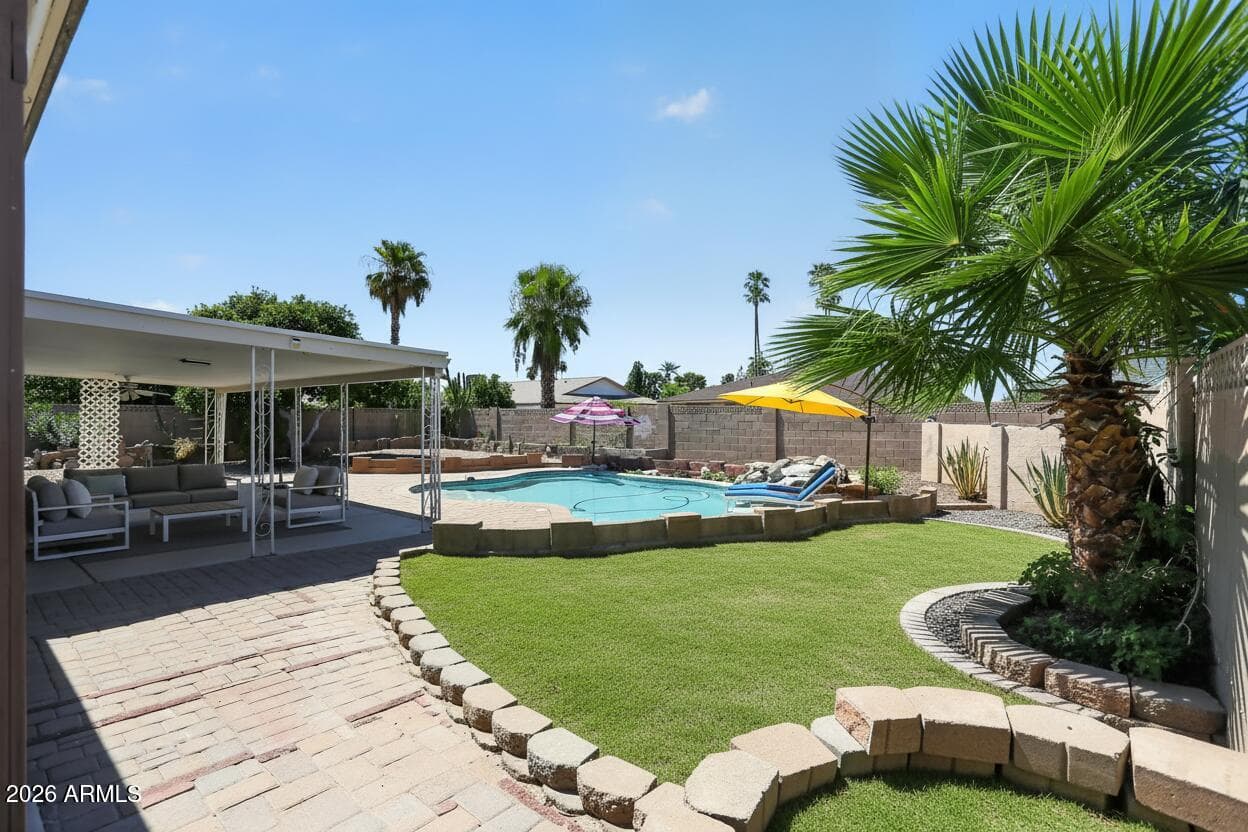 10613 W Meade Drive, Sun City, AZ 85351 — photo 5 of 34