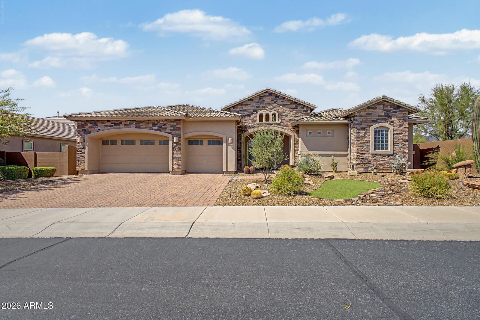 5840 E SIERRA SUNSET Trail, Cave Creek, AZ 85331