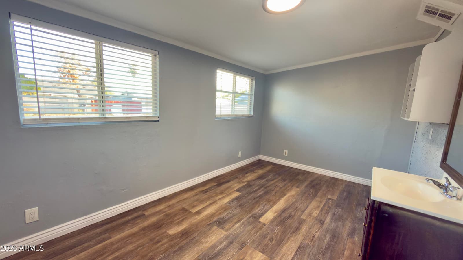 617 E Navajo Avenue, Apache Junction, AZ 85119 — photo 10 of 20