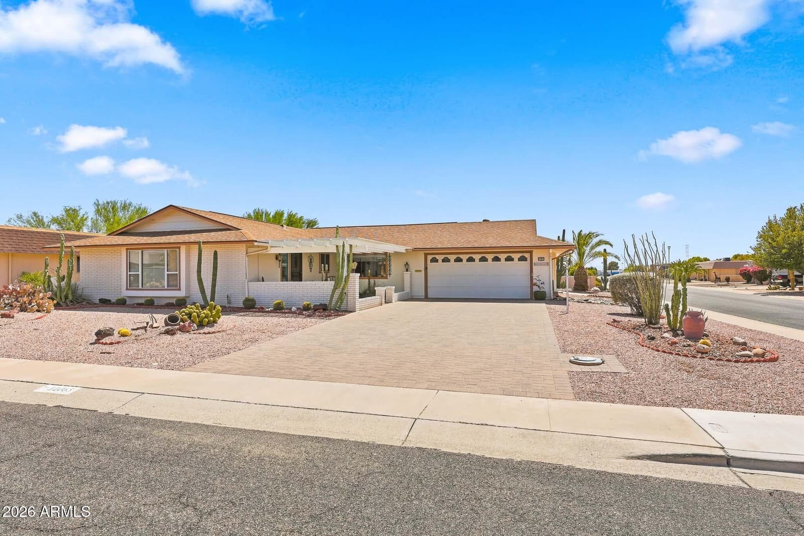 11053 W Pine Hollow Drive, Sun City, AZ 85351 — photo 10 of 63