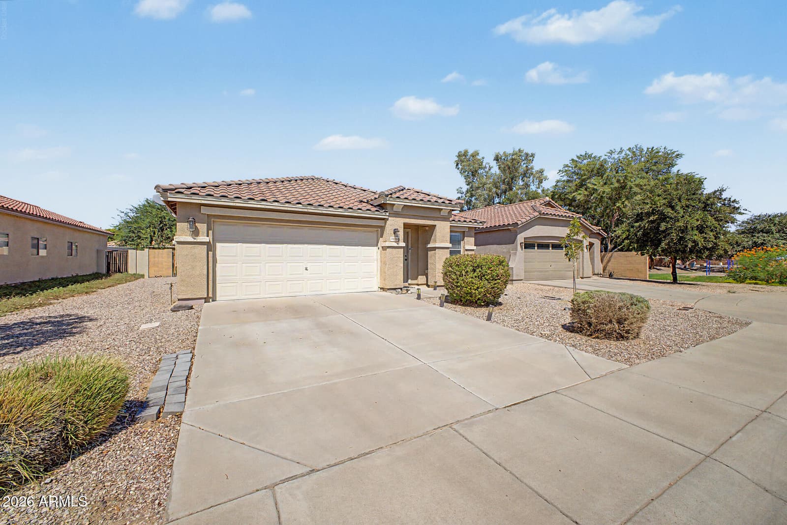 2658 W Silver Creek Lane, San Tan Valley, AZ 85144 — photo 6 of 50