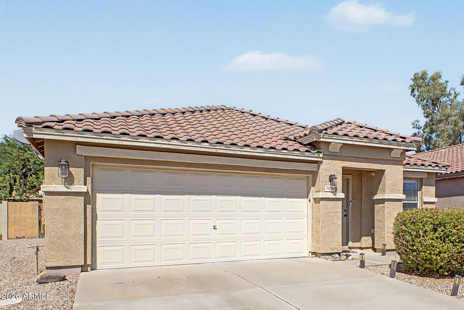 2658 W Silver Creek Lane, San Tan Valley, AZ 85144 — photo 7 of 50