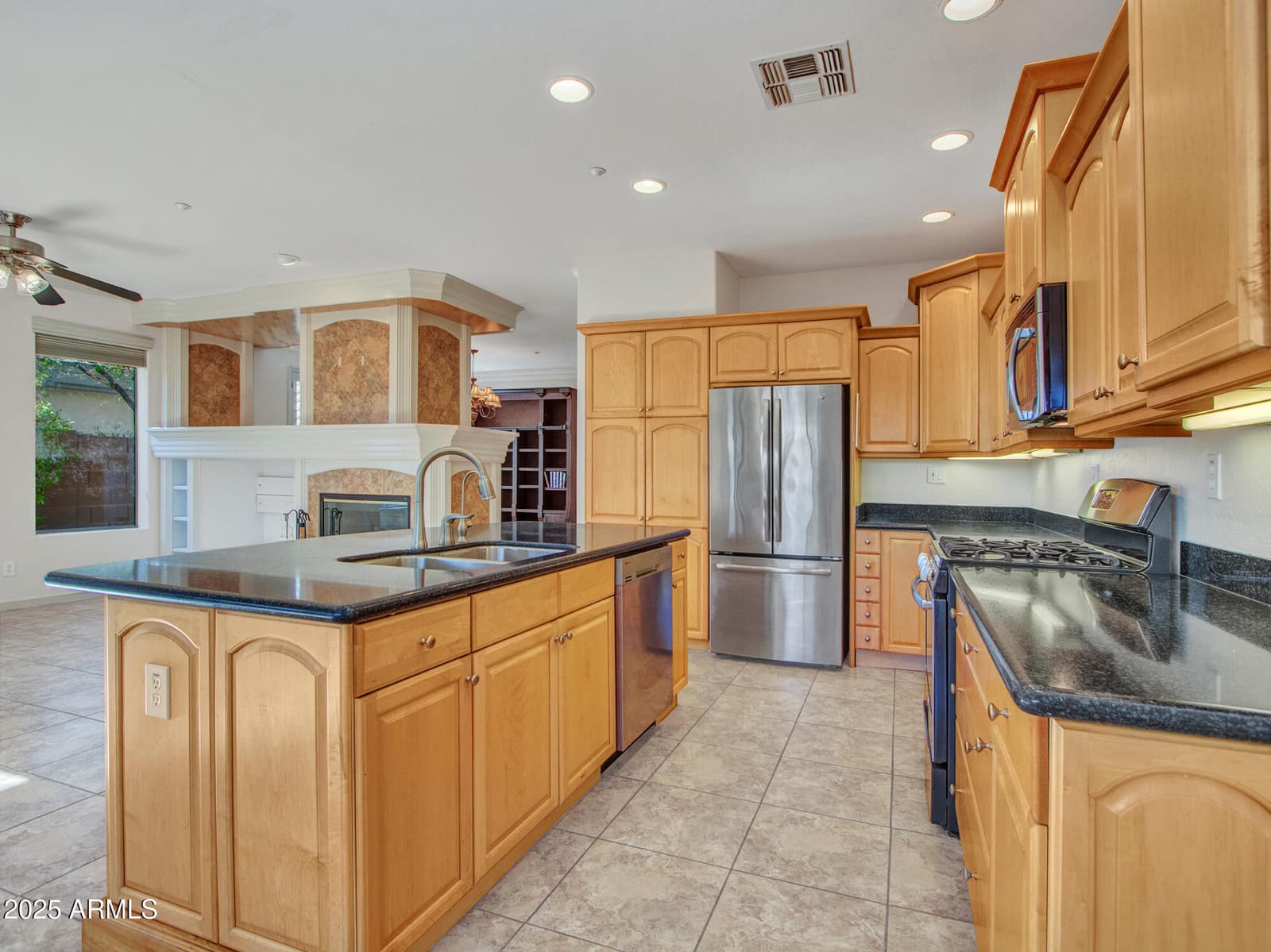 2927 W Plum Hollow Drive, Anthem, AZ 85086 — photo 33 of 72