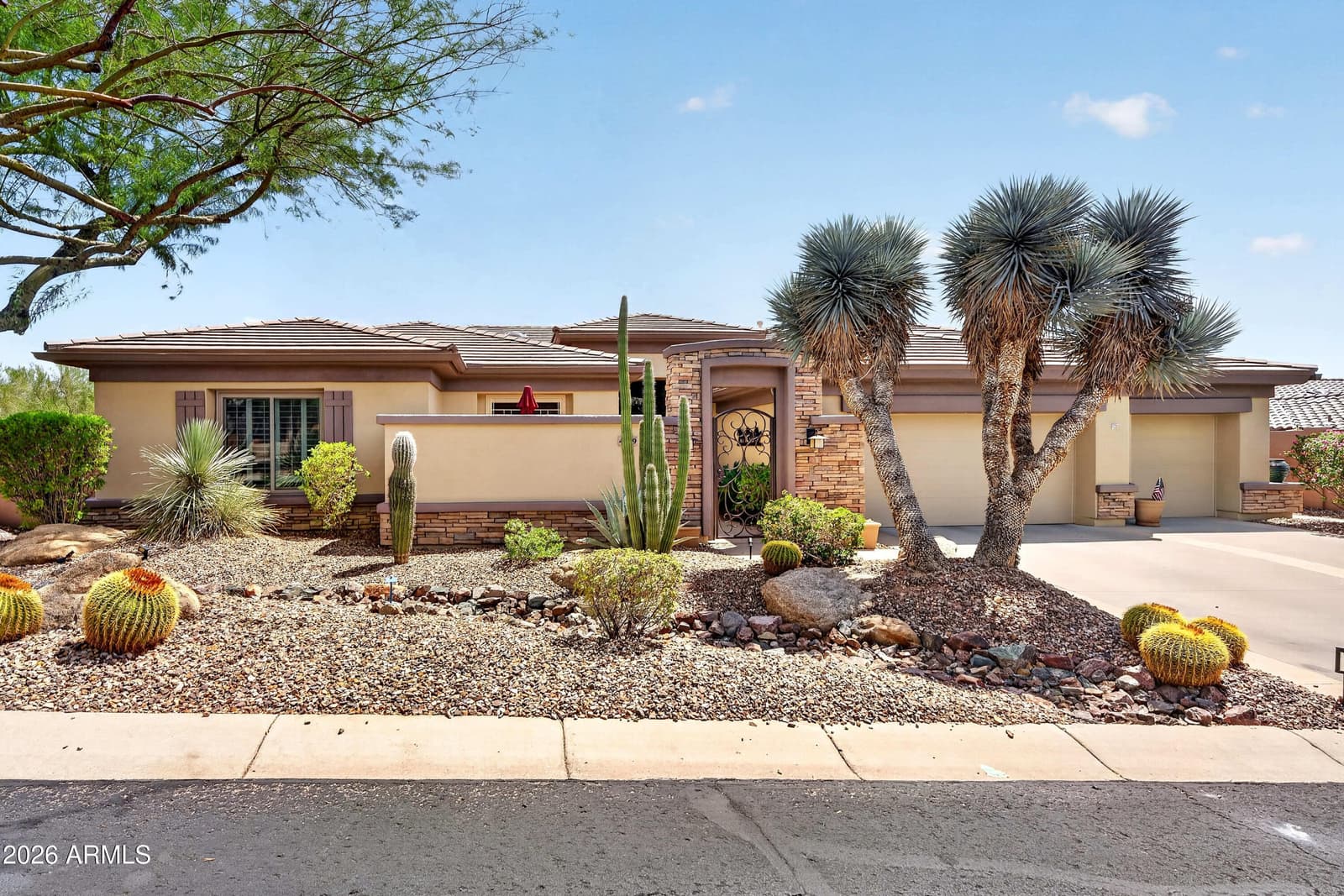 42229 N Astoria Way, Anthem, AZ 85086 — photo 2 of 64
