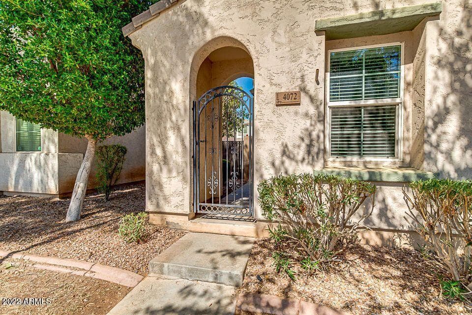 4072 E Oakland Street, Gilbert, AZ 85295 — photo 2 of 22